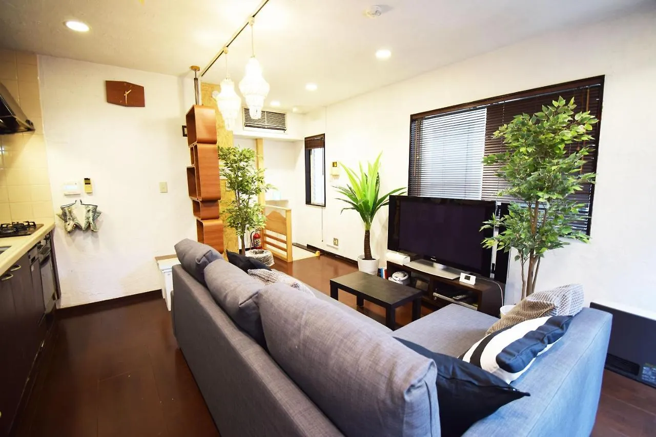 Hachiyama House Villa Tokyo 0*,